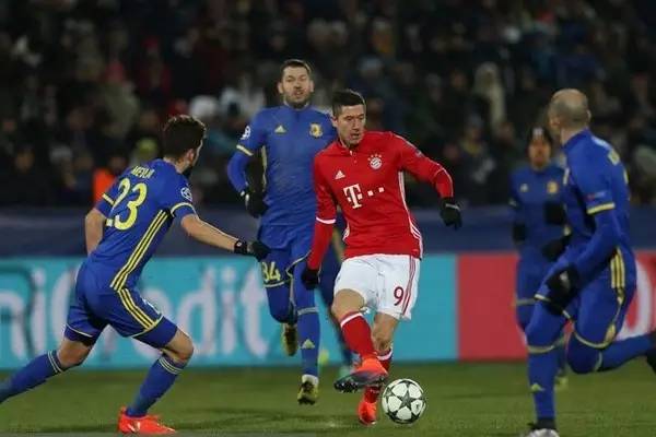 时插上进攻 时插上进攻